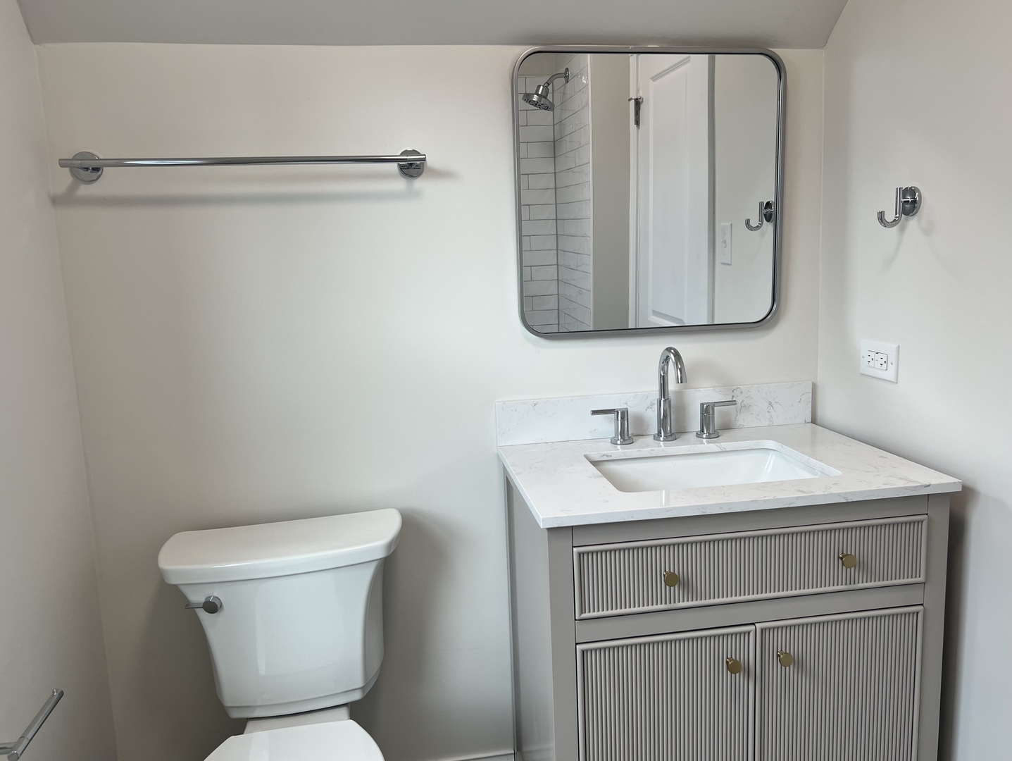 8720 South Michigan Avenue Chicago IL 60619