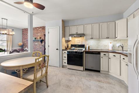 6838 Winston Drive Tinley Park IL 60477
