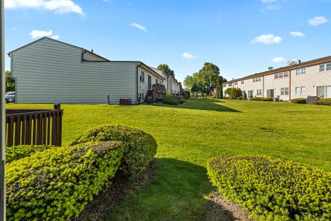 6838 Winston Drive Tinley Park IL 60477