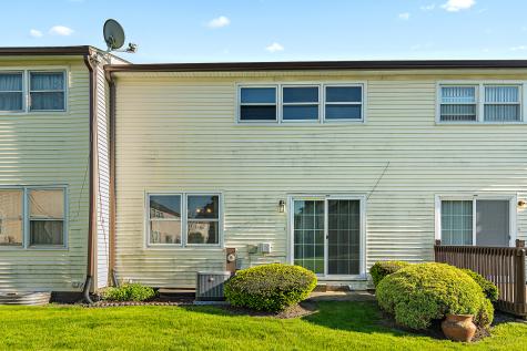 6838 Winston Drive Tinley Park IL 60477