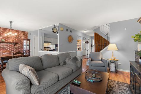 6838 Winston Drive Tinley Park IL 60477