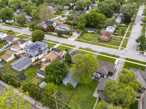 7809 Columbia Drive Bridgeview IL 60455