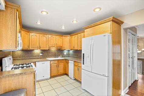 1151 West Bryn Mawr Avenue Roselle IL 60172