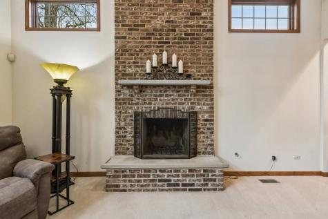 1105 Portsmouth Circle Gurnee IL 60031