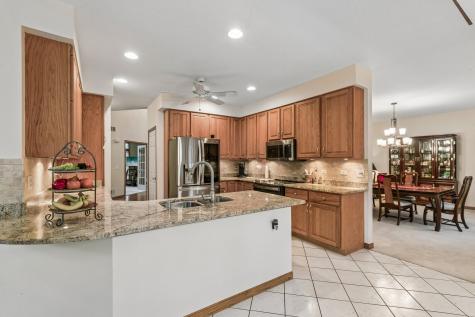 1105 Portsmouth Circle Gurnee IL 60031