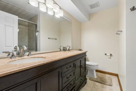 1105 Portsmouth Circle Gurnee IL 60031