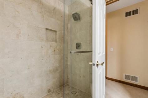 1105 Portsmouth Circle Gurnee IL 60031