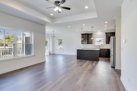 898 North Quentin Road Palatine IL 60067