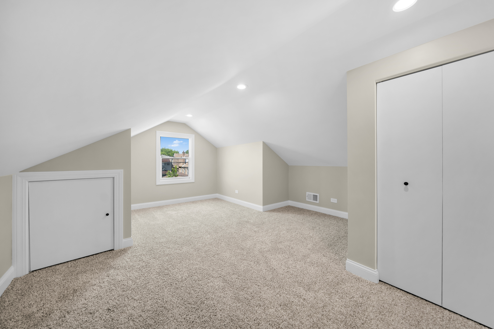 3052 North Major Avenue Chicago IL 60634