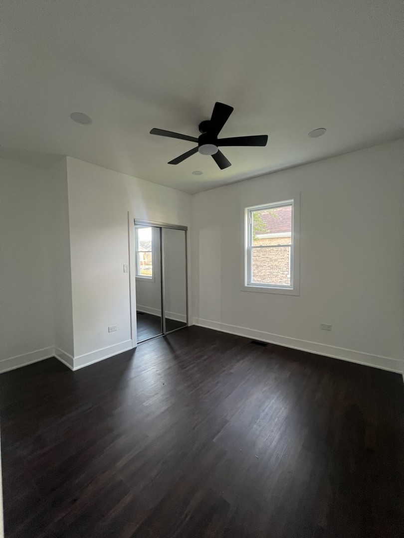 8423 South Carpenter Street Chicago IL 60620