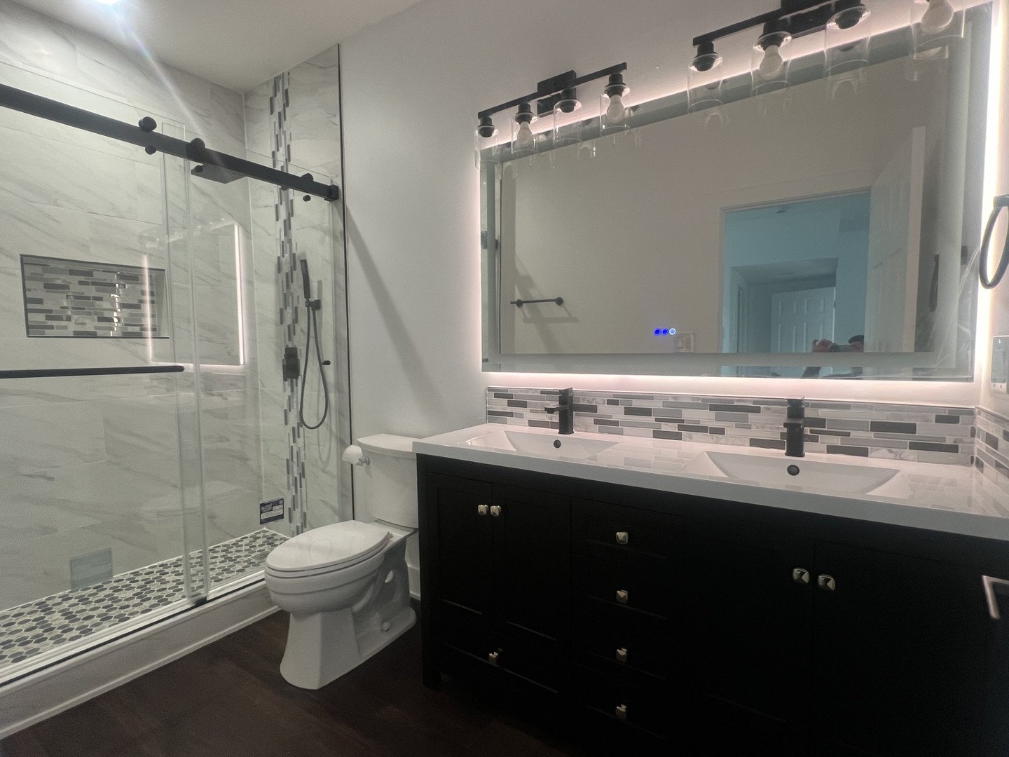 8423 South Carpenter Street Chicago IL 60620