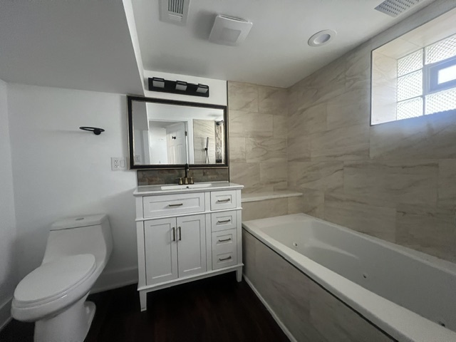 8423 South Carpenter Street Chicago IL 60620