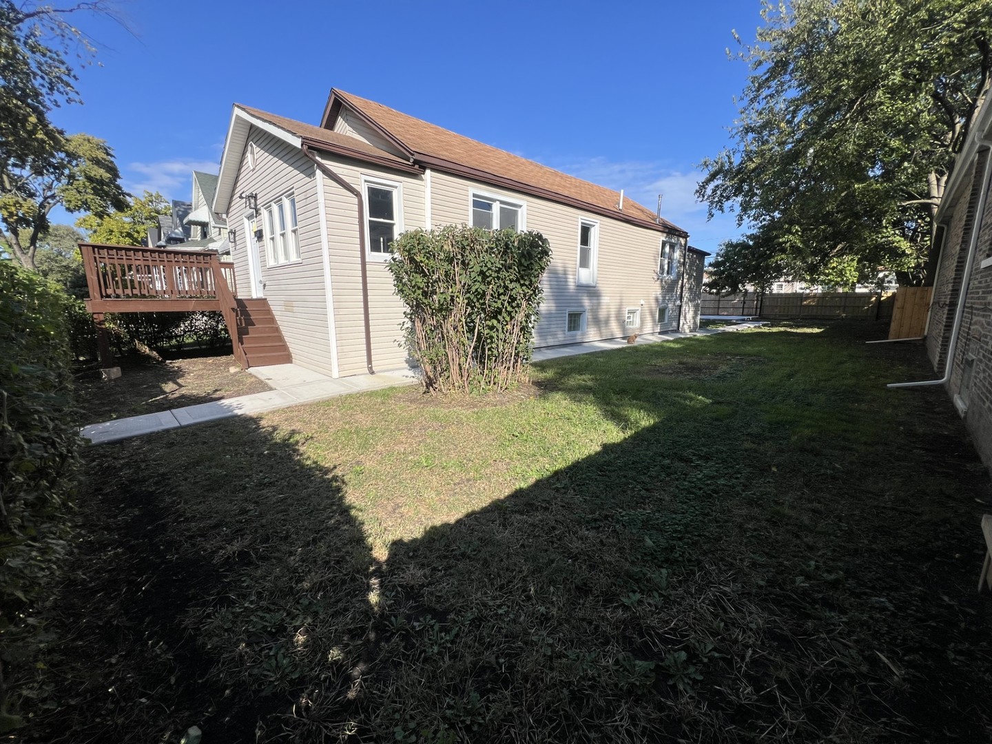 8423 South Carpenter Street Chicago IL 60620