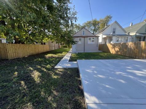 8423 South Carpenter Street Chicago IL 60620