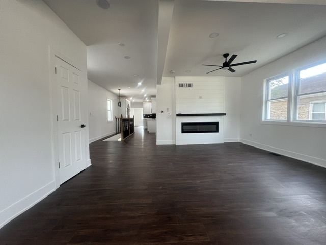 8423 South Carpenter Street Chicago IL 60620