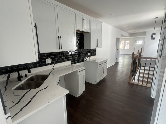 8423 South Carpenter Street Chicago IL 60620