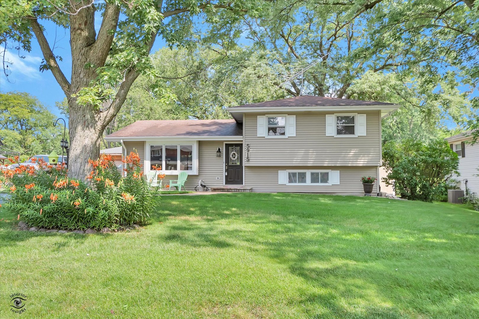 5915 Pershing Avenue Downers Grove IL 60516