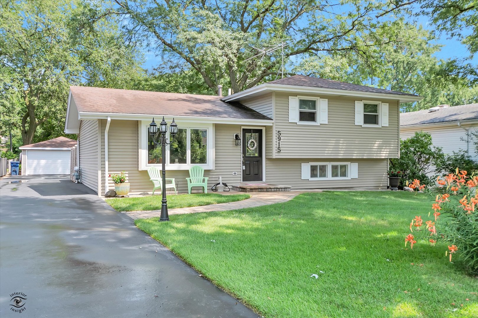 5915 Pershing Avenue Downers Grove IL 60516