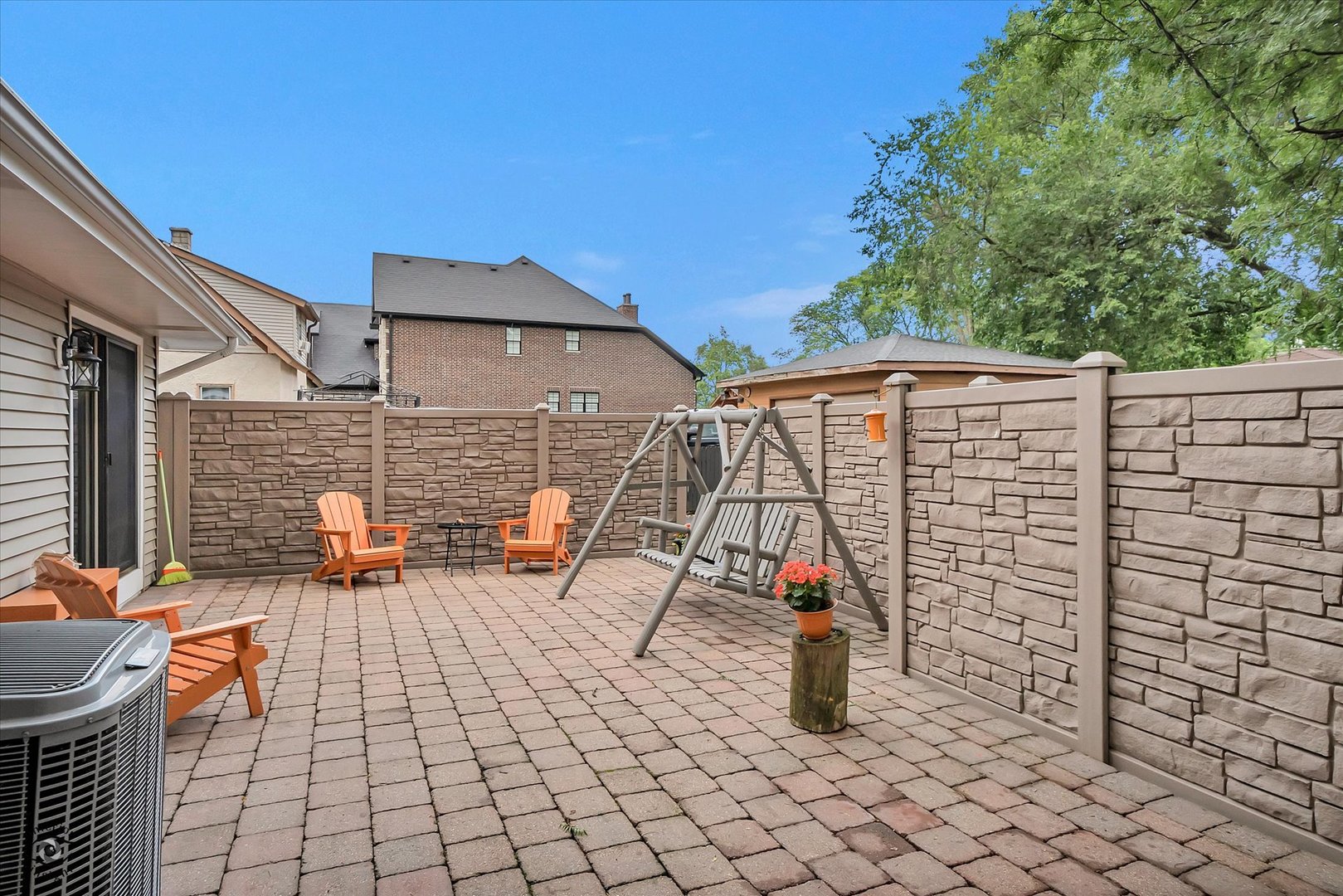 5915 Pershing Avenue Downers Grove IL 60516