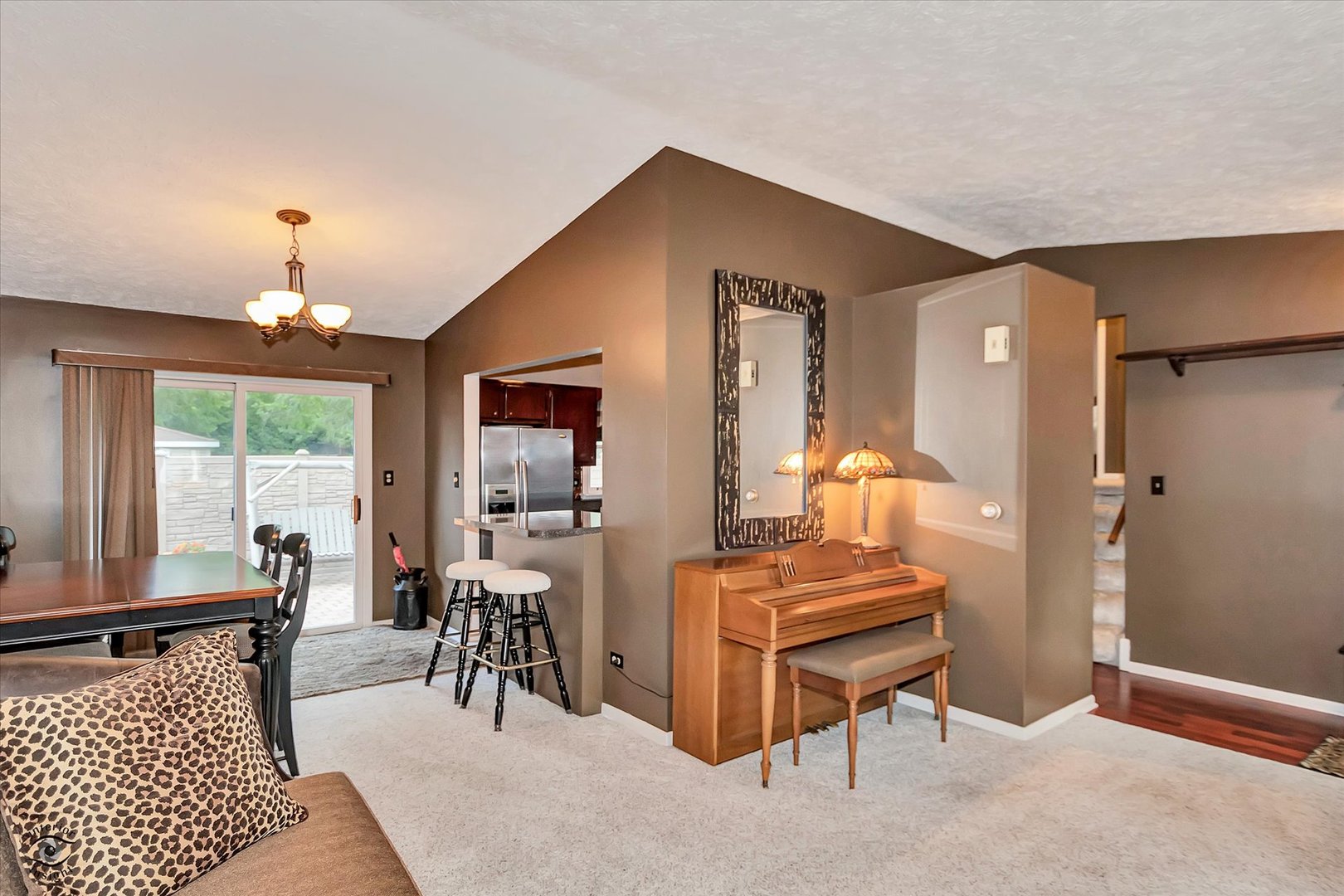 5915 Pershing Avenue Downers Grove IL 60516