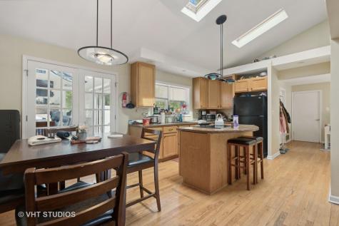 1750 West Thomas Street Arlington Heights IL 60004