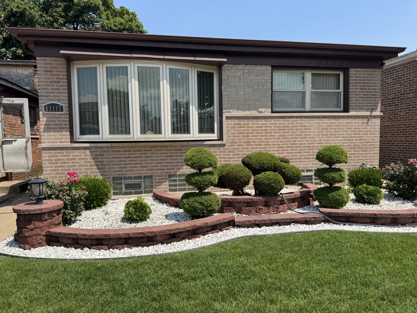 11117 South Avenue L Chicago IL 60617