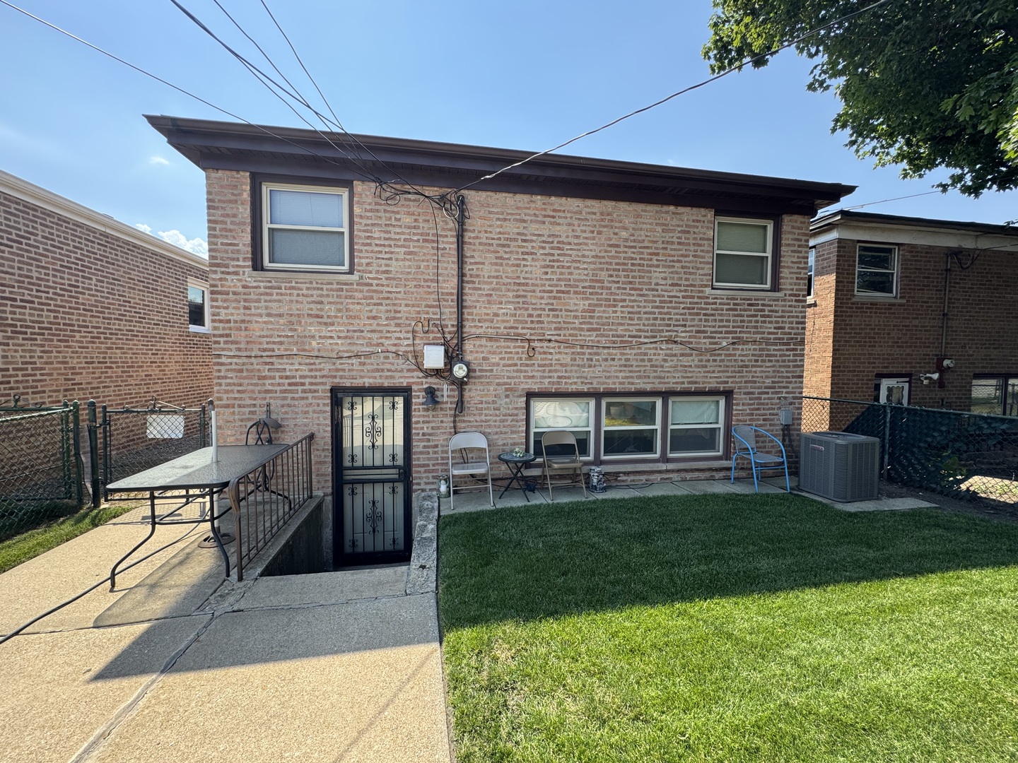11117 South Avenue L Chicago IL 60617