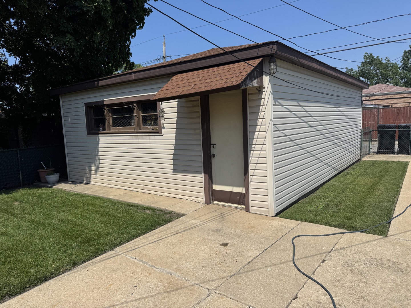 11117 South Avenue L Chicago IL 60617