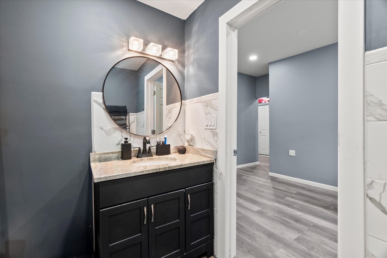 3711 West 56th Place Chicago IL 60629