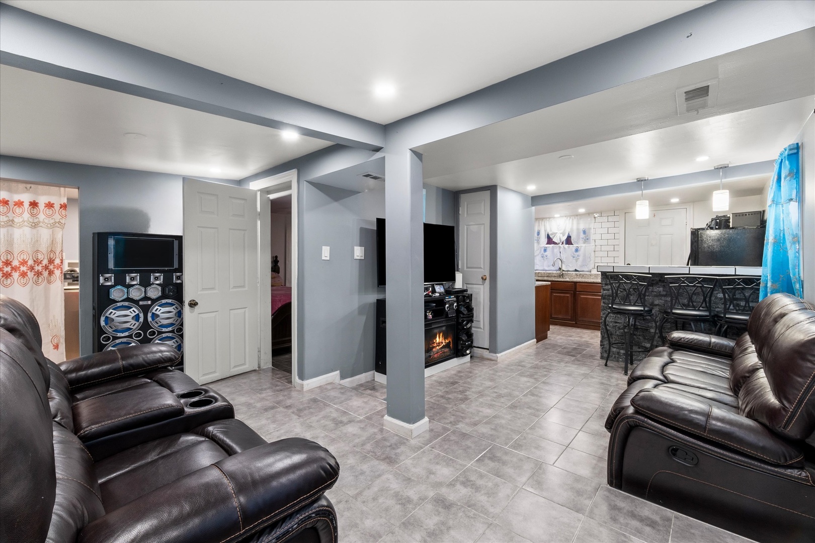 3711 West 56th Place Chicago IL 60629