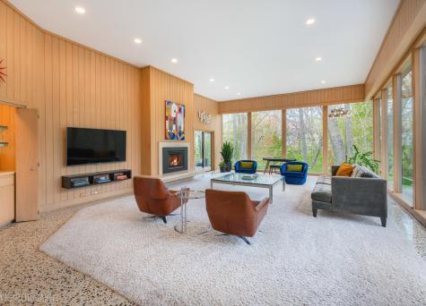 241 Melba Lane Highland Park IL 60035