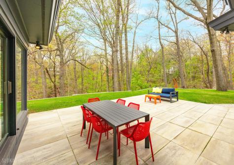 241 Melba Lane Highland Park IL 60035
