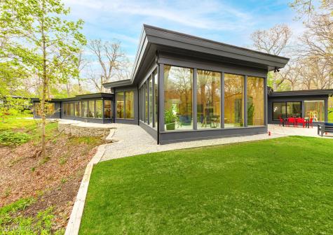 241 Melba Lane Highland Park IL 60035