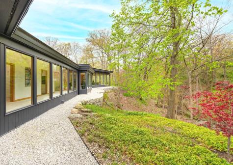 241 Melba Lane Highland Park IL 60035