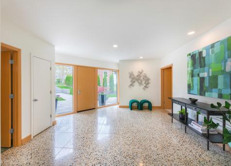 241 Melba Lane Highland Park IL 60035
