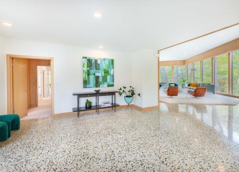 241 Melba Lane Highland Park IL 60035