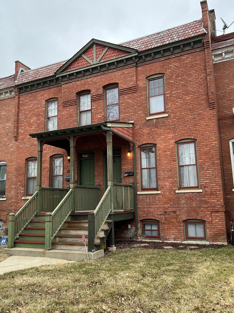 10435 South Corliss Avenue Chicago IL 60628