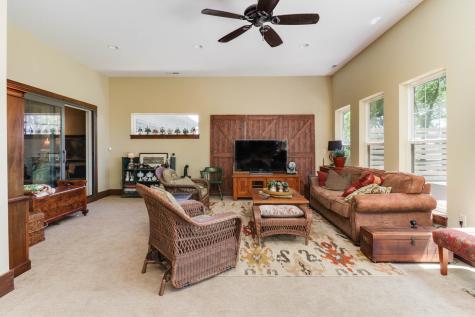 15785 Belfry Drive Bloomington IL 61705
