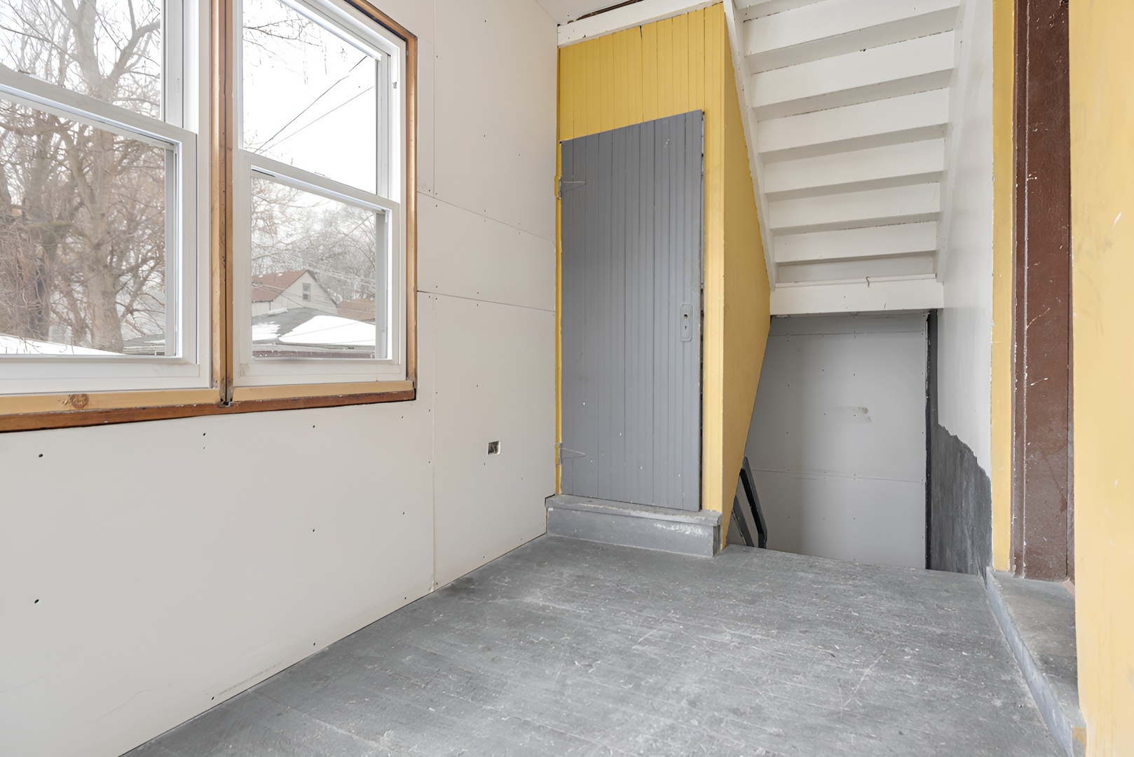 8528 South Escanaba Avenue Chicago IL 60617