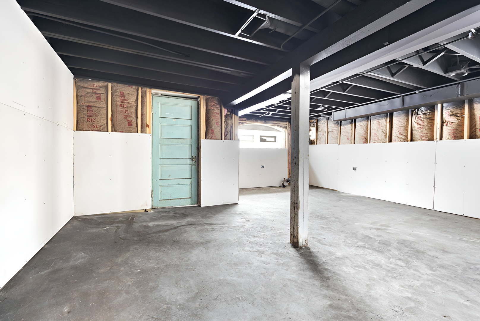 8528 South Escanaba Avenue Chicago IL 60617