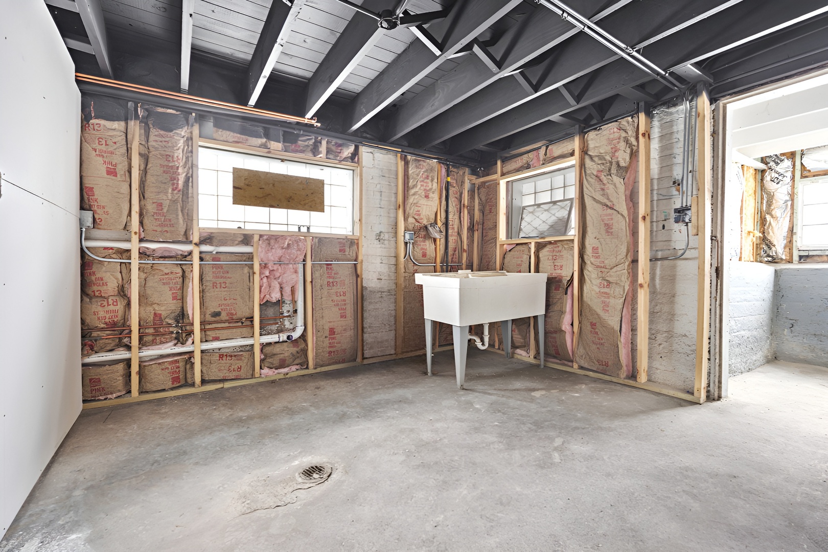 8528 South Escanaba Avenue Chicago IL 60617