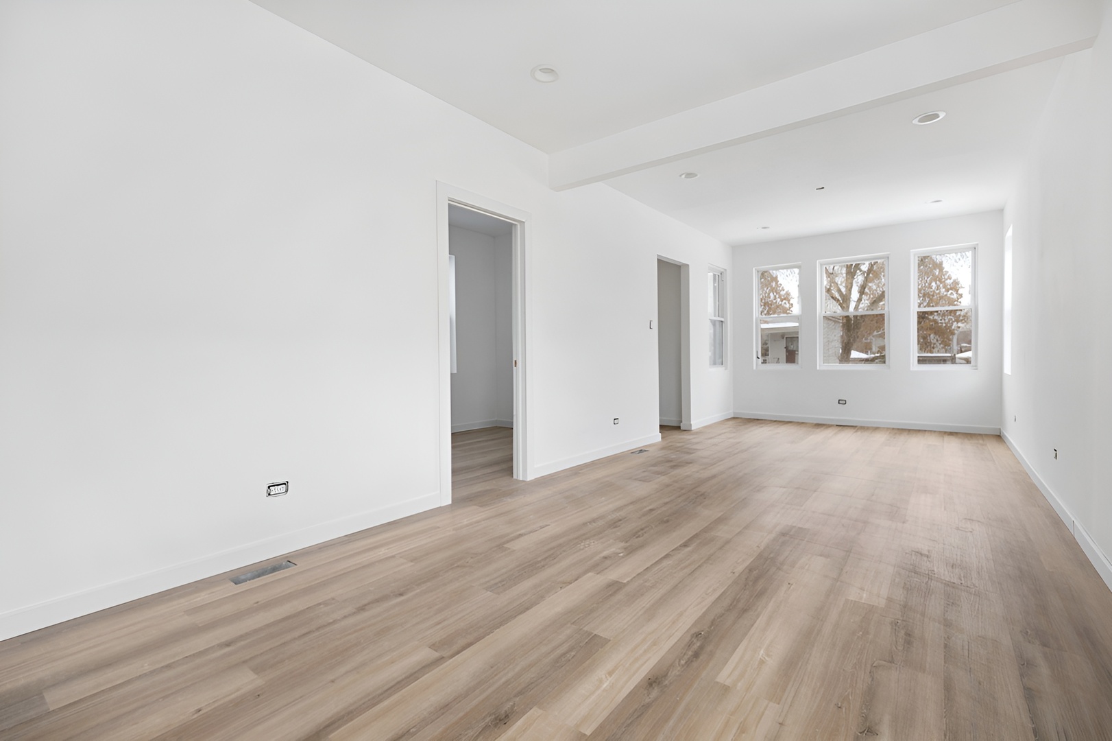 8528 South Escanaba Avenue Chicago IL 60617