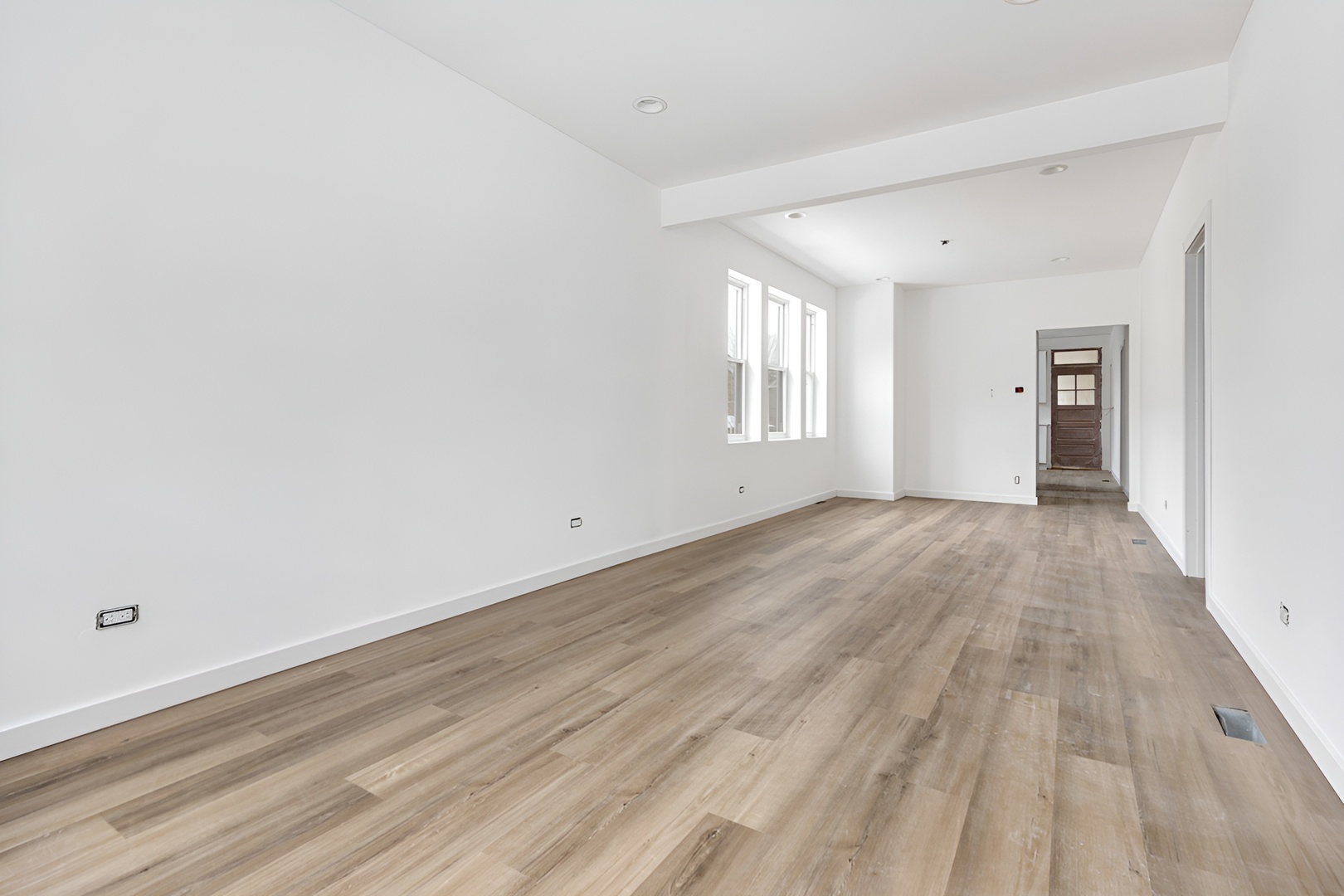 8528 South Escanaba Avenue Chicago IL 60617