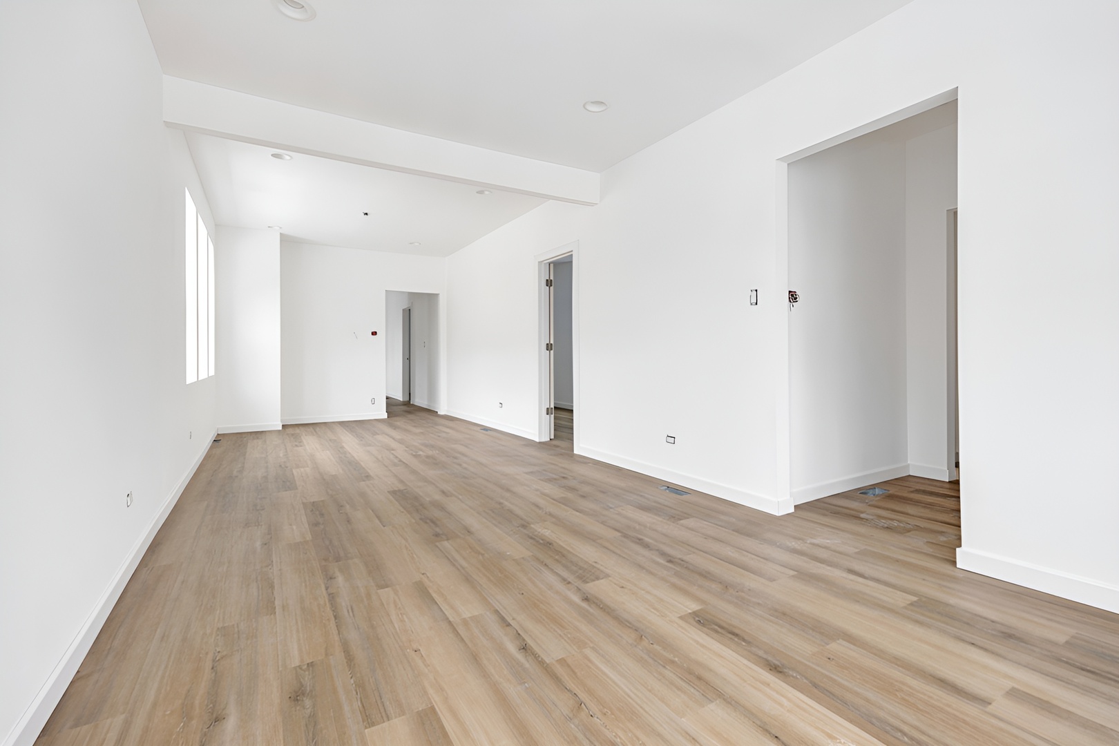 8528 South Escanaba Avenue Chicago IL 60617