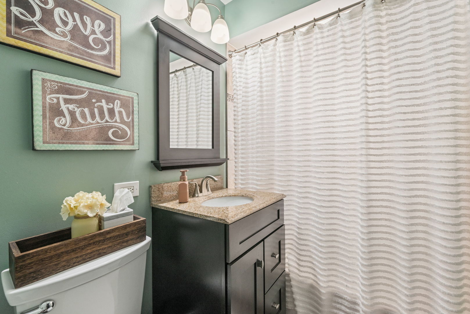 216 South Edgewood Avenue Lombard IL 60148