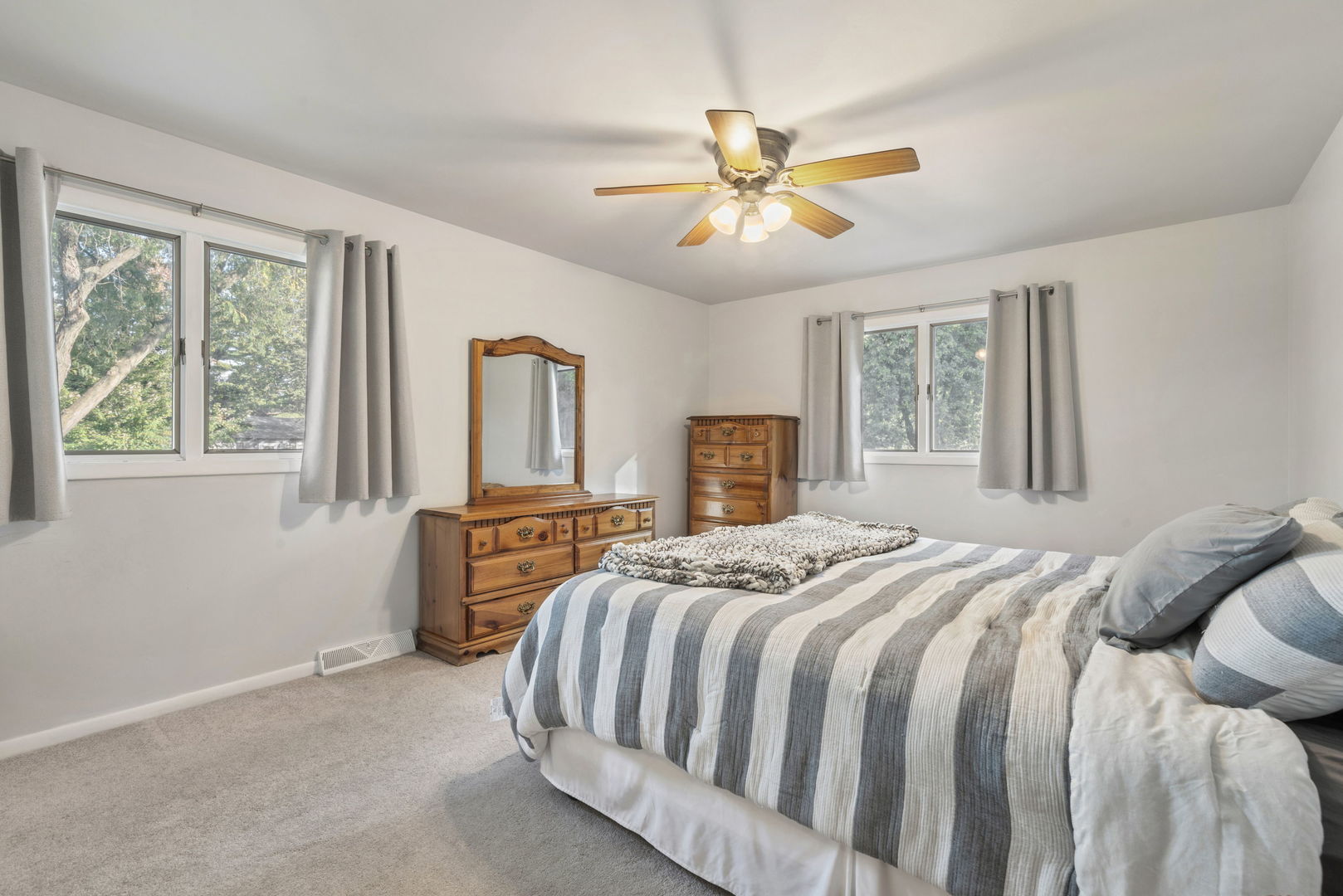 216 South Edgewood Avenue Lombard IL 60148