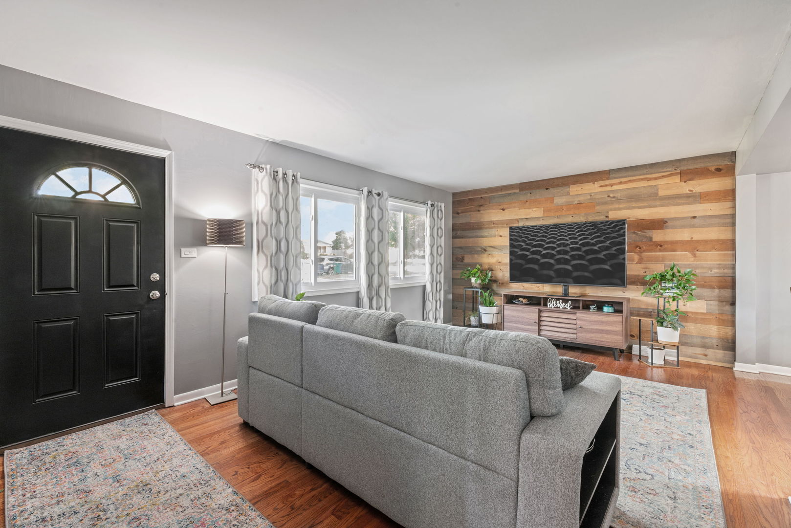 216 South Edgewood Avenue Lombard IL 60148