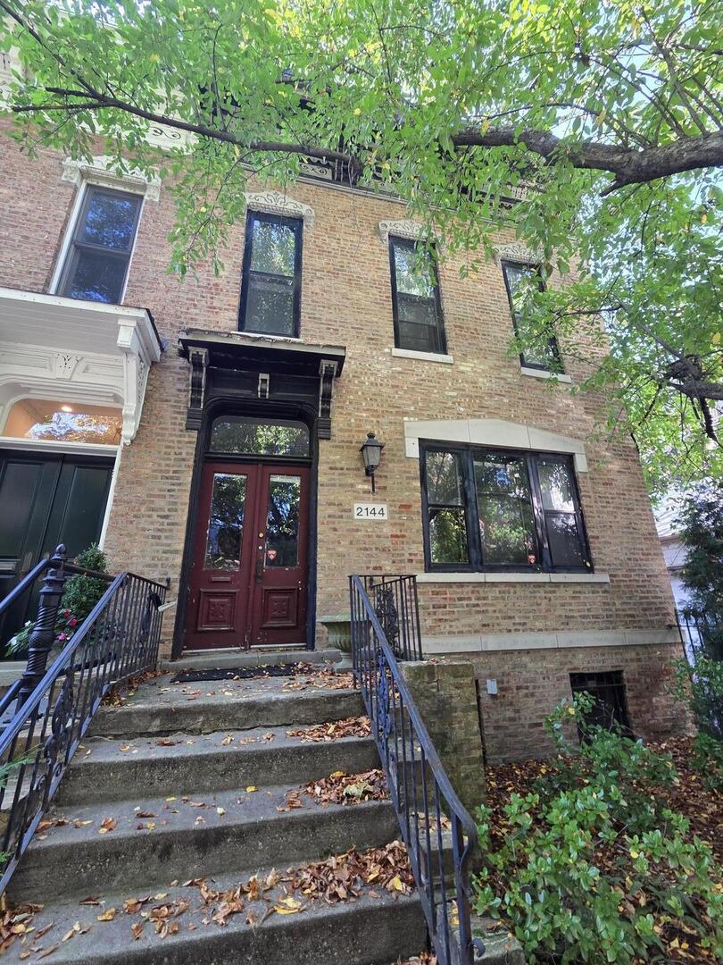 2144 North Fremont Street Chicago IL 60614