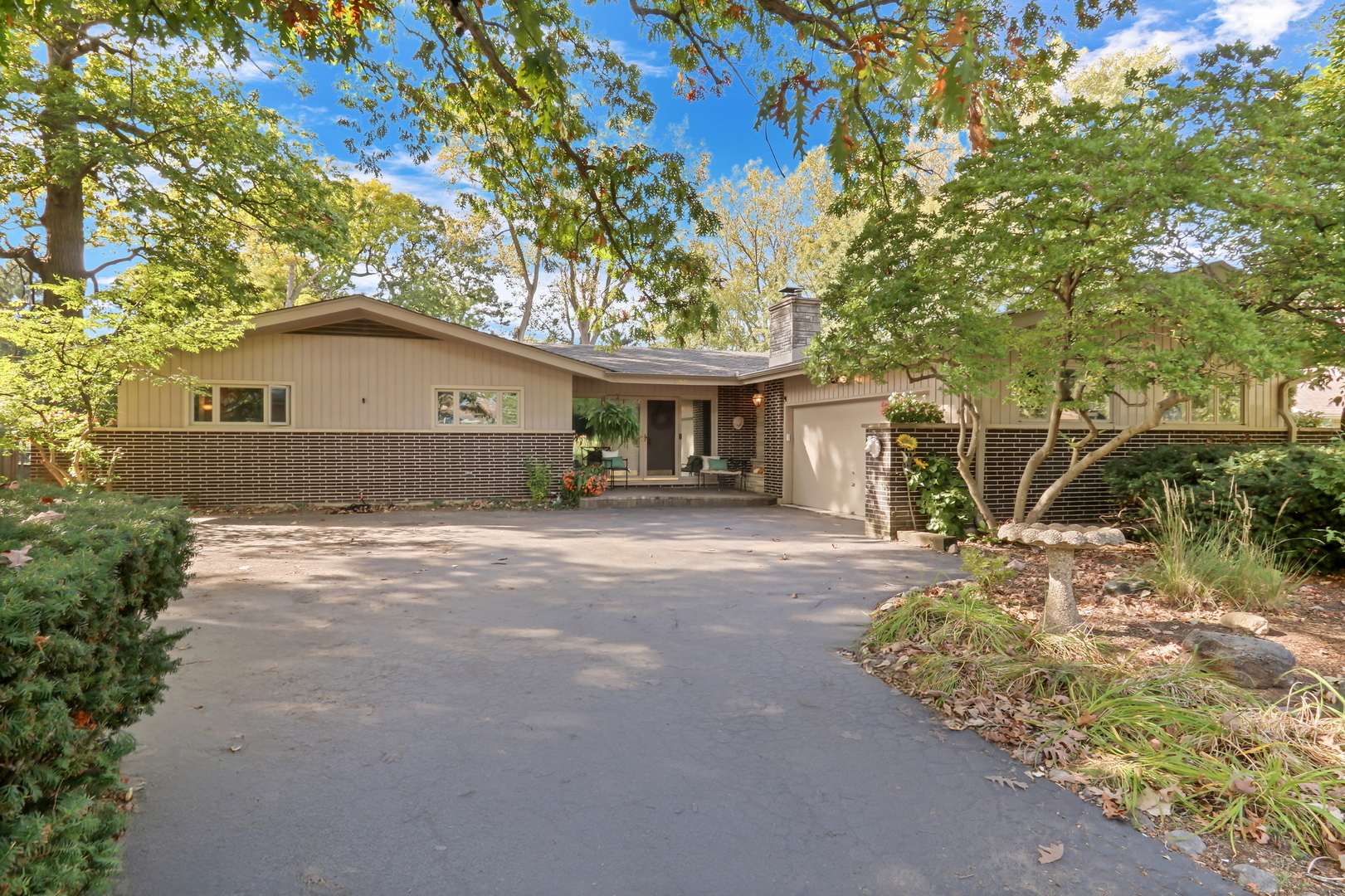 230 North Alleghany Road Grayslake IL 60030