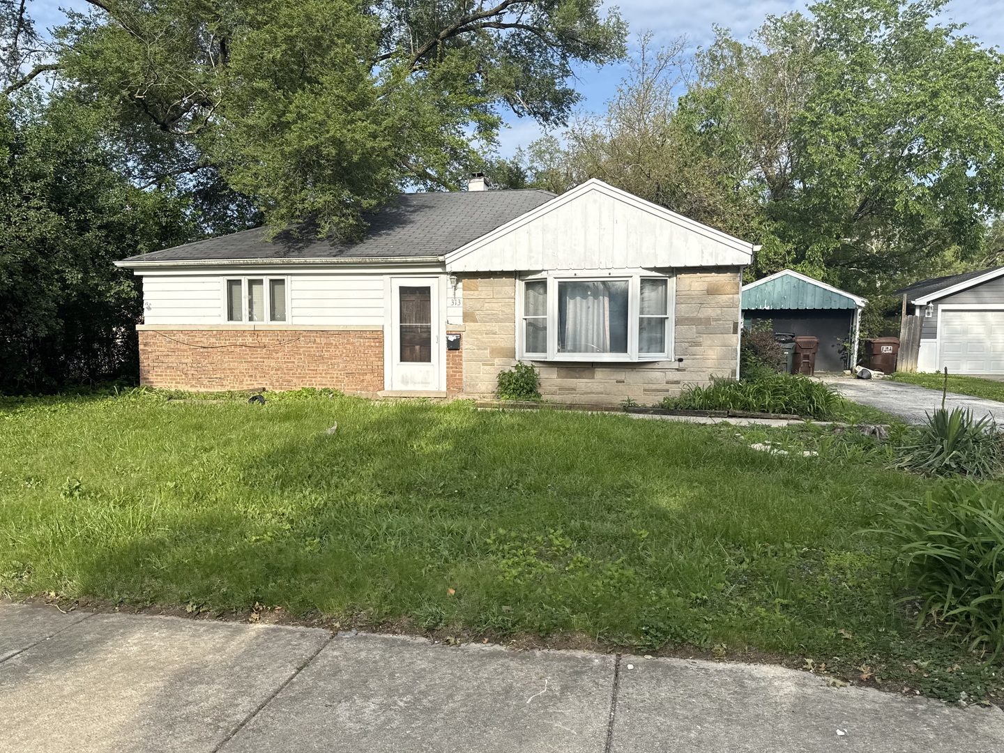 313 Nokomis Street Park Forest IL 60466